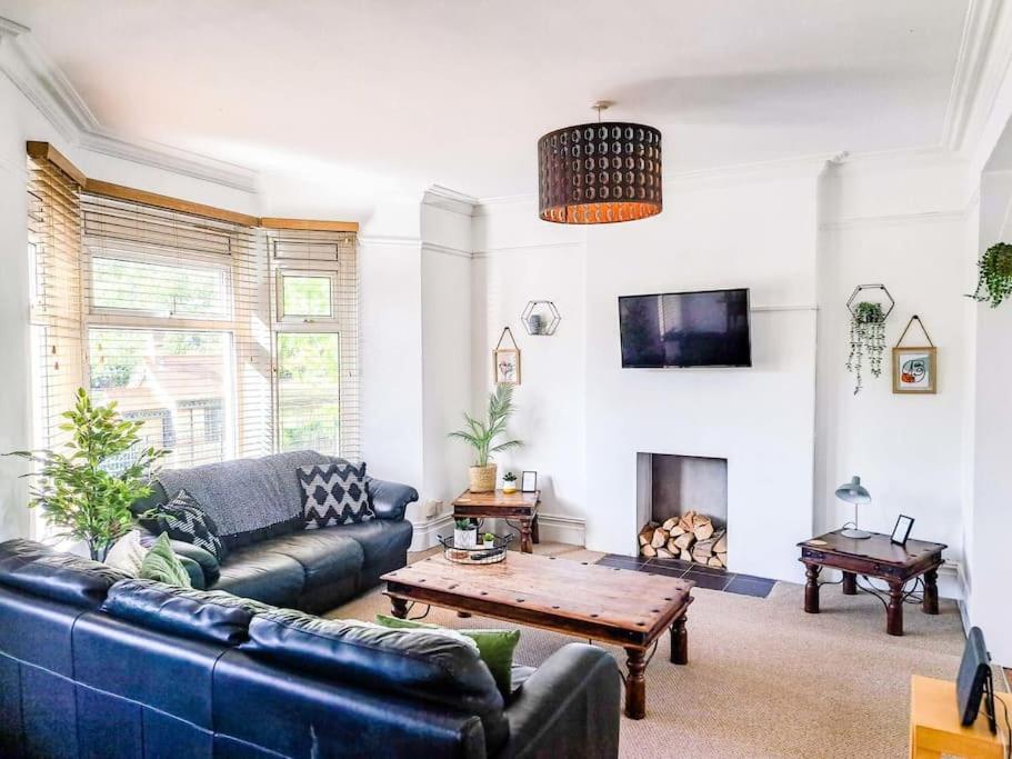 3 Bed Flat Near To Cardiff And Cardiff Bay Apartment Exterior foto