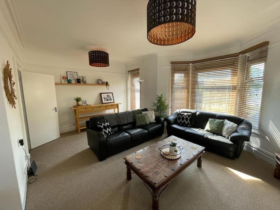 3 Bed Flat Near To Cardiff And Cardiff Bay Apartment Exterior foto