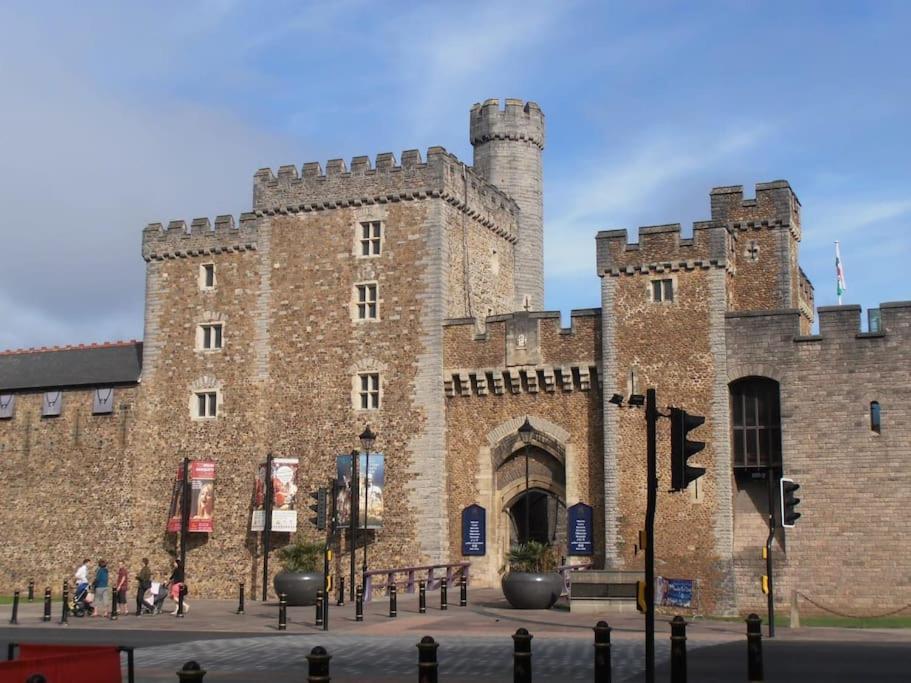 3 Bed Flat Near To Cardiff And Cardiff Bay Apartment Exterior foto